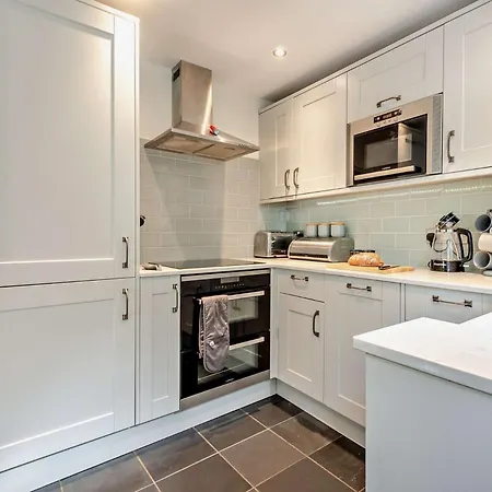 Holiday home 3 Bed In Sz174 *